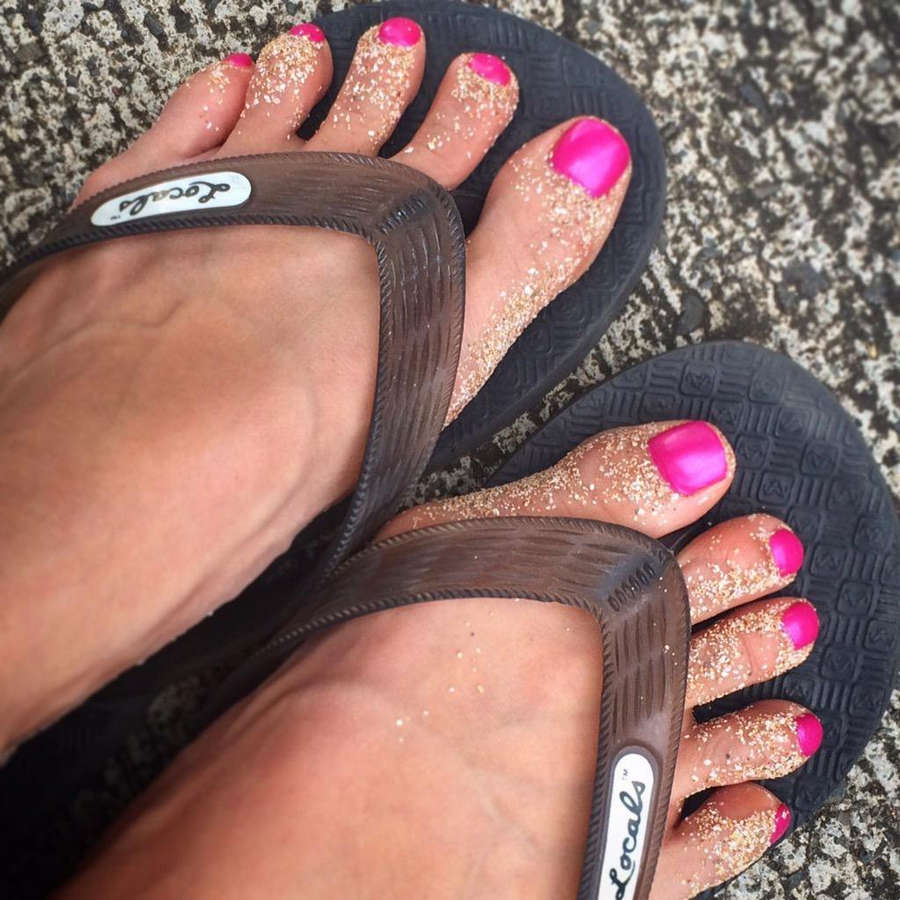 Kelly Miyahara Feet