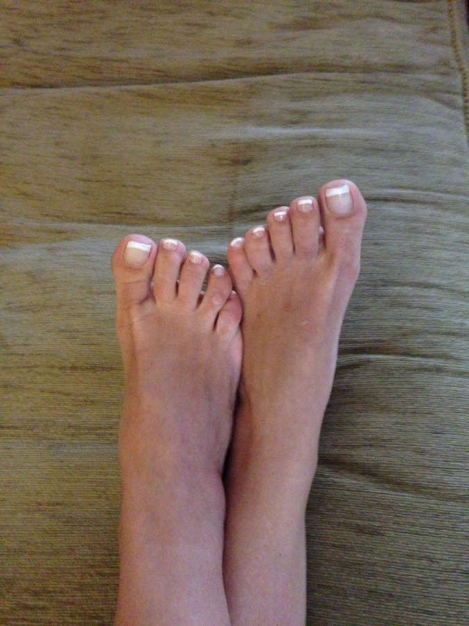 Lana Cox Feet