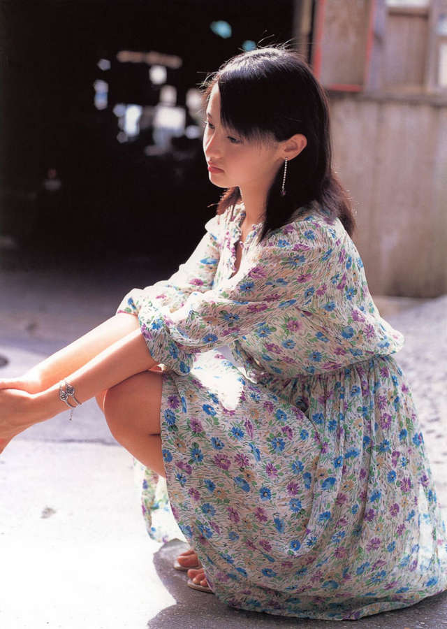 Erika Sawajiri Feet