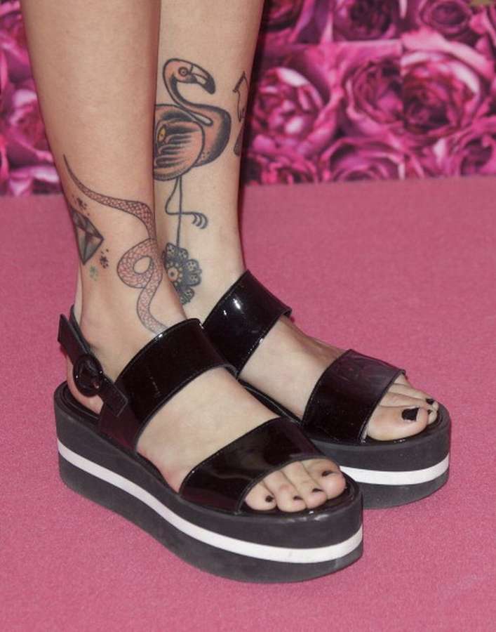 Miranda Makaroff Feet