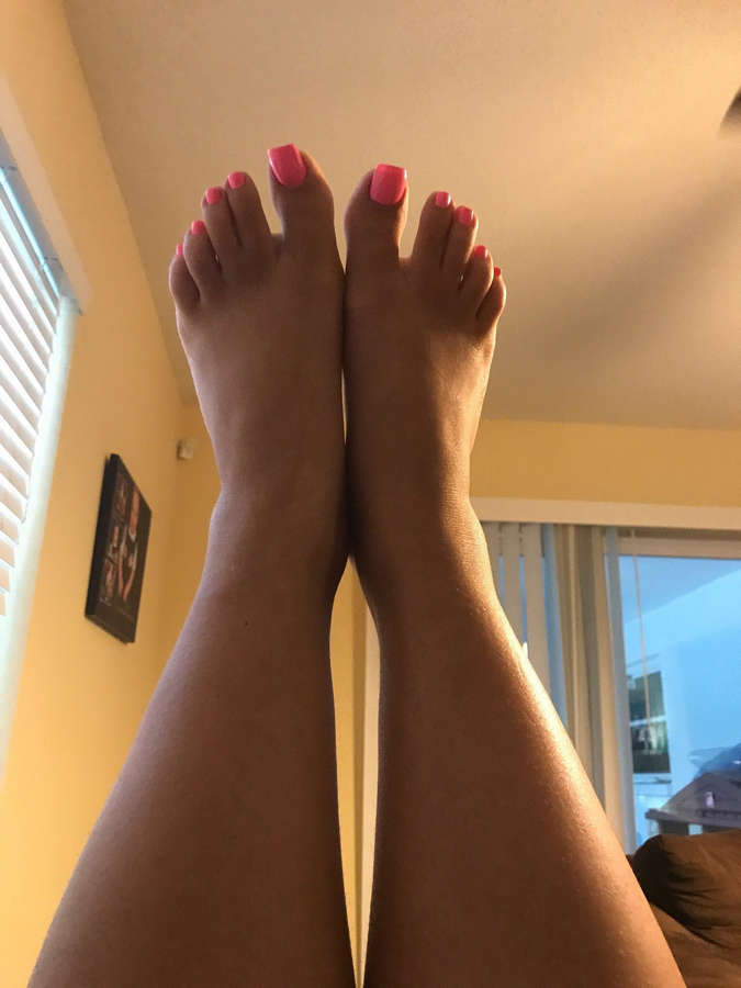 Georgia Peach Feet
