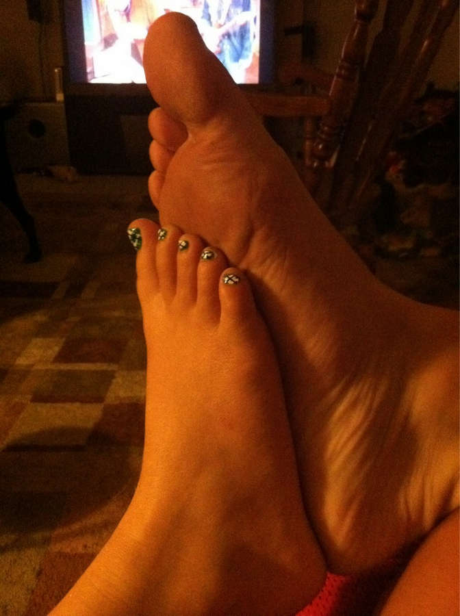 Avery Feet