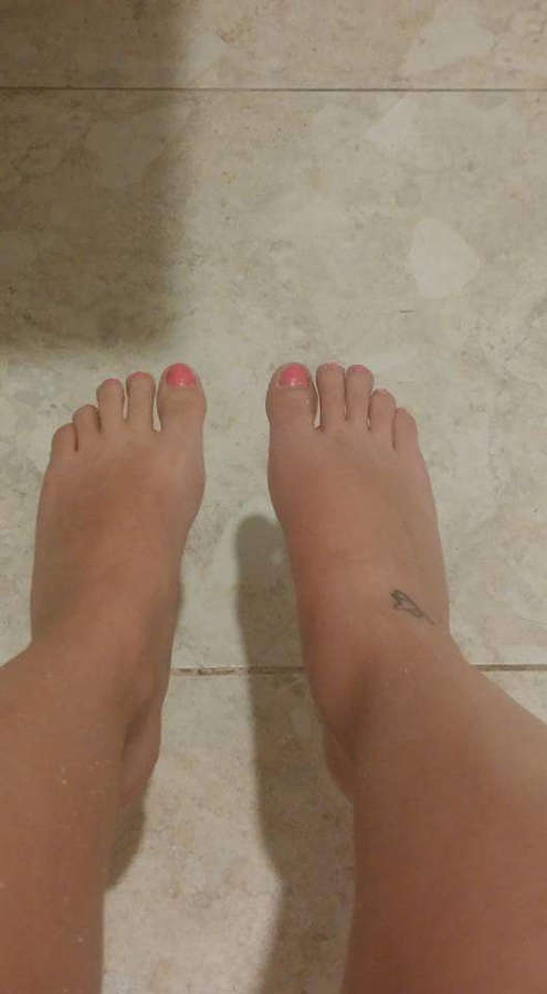 Amanda Jarmillo Feet