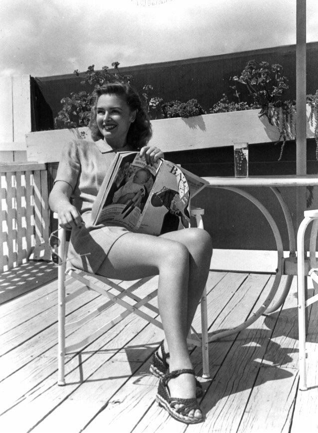 Donna Reed Feet