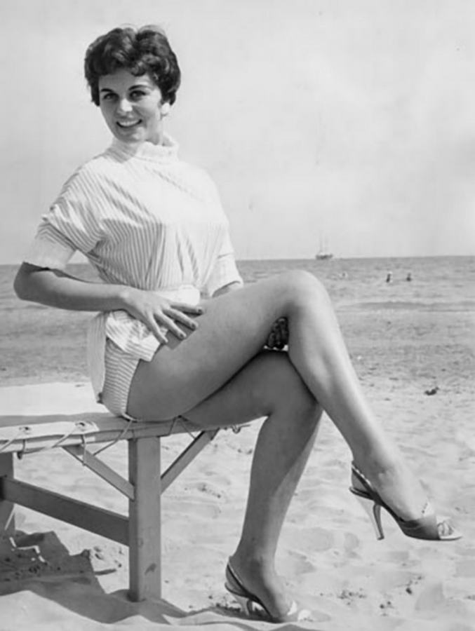 Eunice Gayson Feet