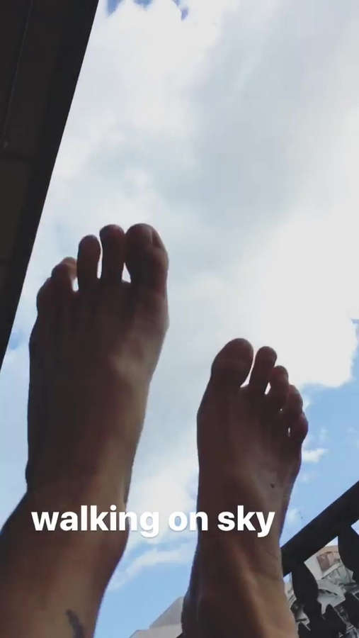 Inna Feet