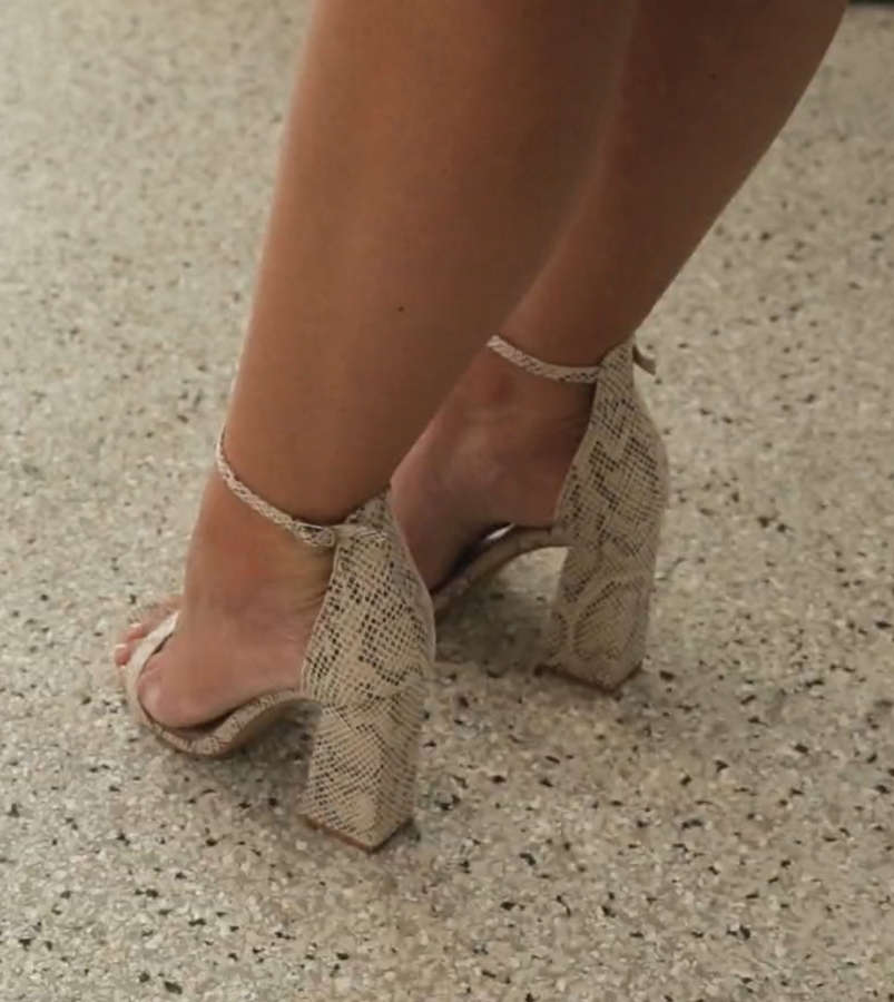 Kendall Gilding Feet