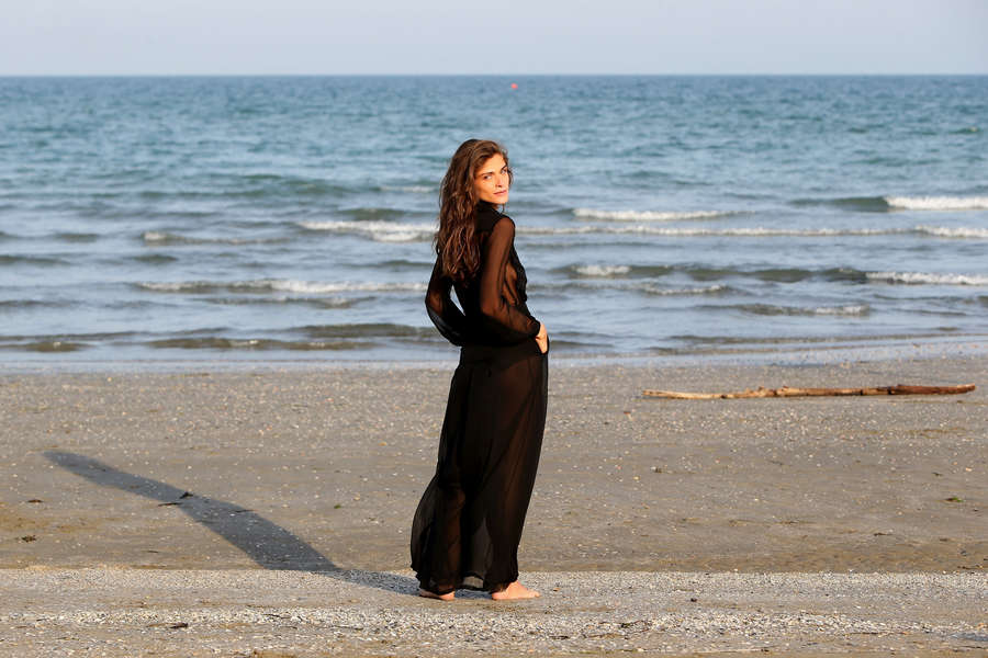 Elisa Sednaoui Feet