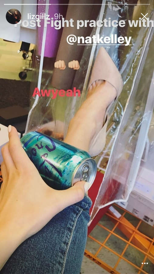 Elizabeth Gillies Feet