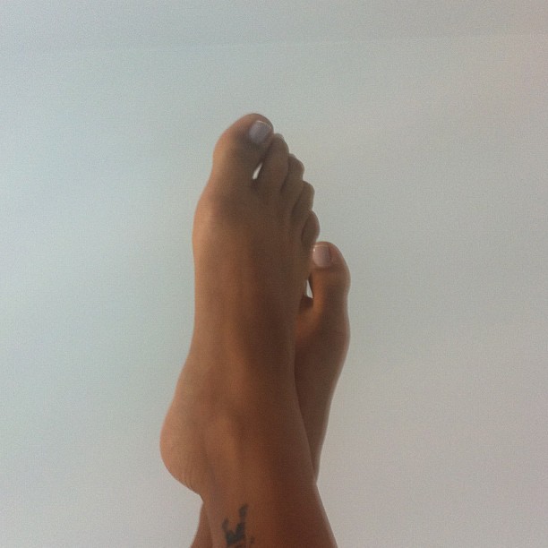 Mayra Cardi Feet