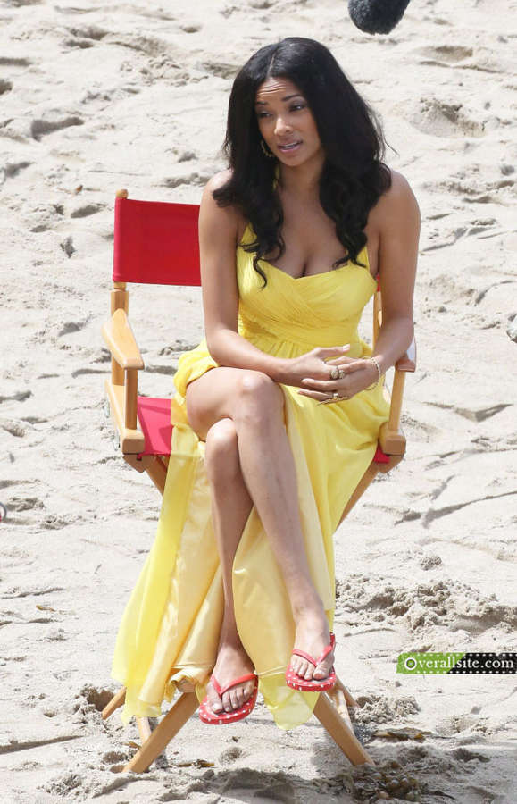celebrity feet pictures from Rochelle Aytes Feet (7 photos) .