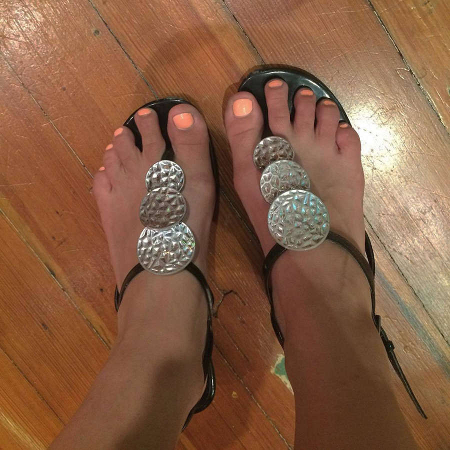 Feet trinas Celebrity Shoe