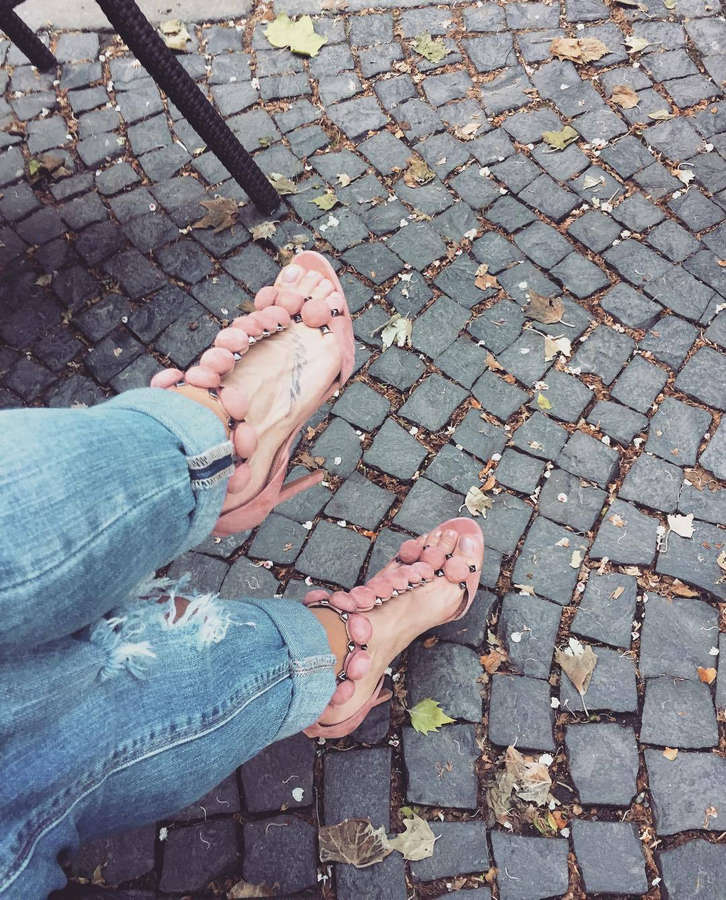 Dominika Cibulkova Feet