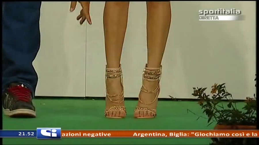 Monica Somma Feet