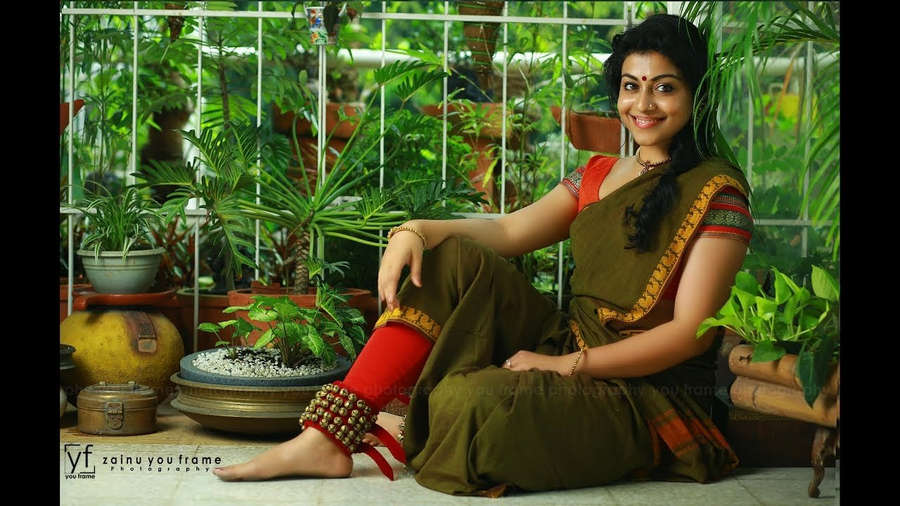 Shruti Ramachandran Feet