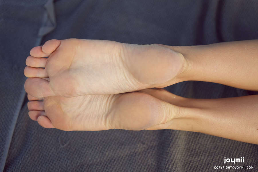 Gina Gerson Feet