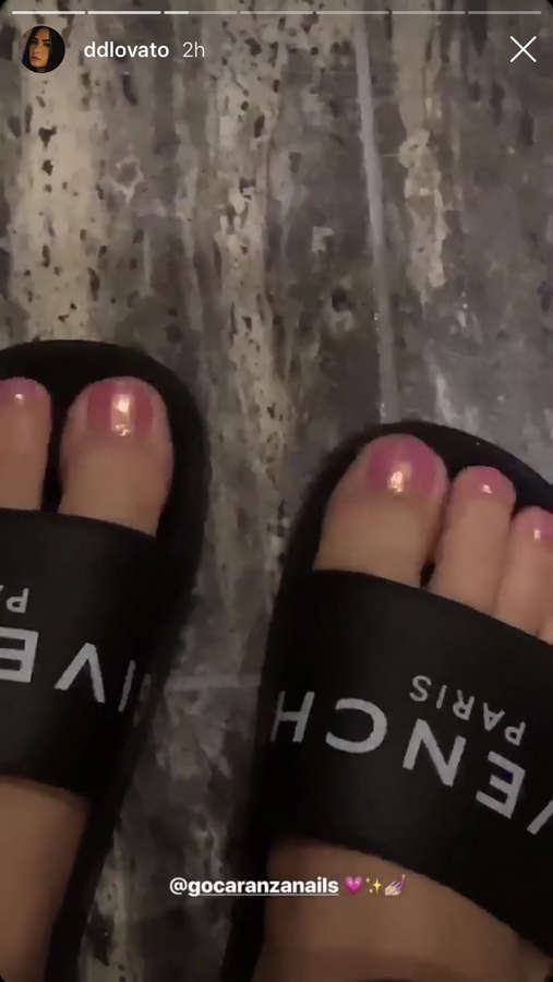 Demi Lovato Feet