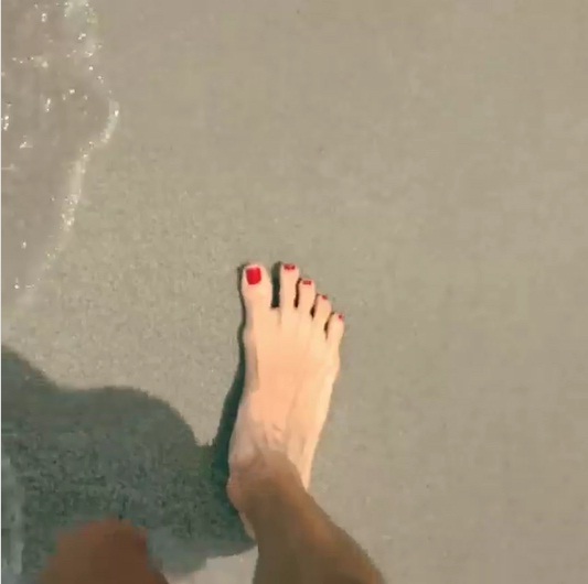 Devon Windsor Feet