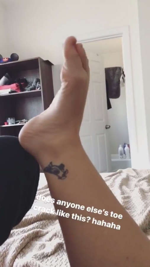 Alona Forsythe Feet