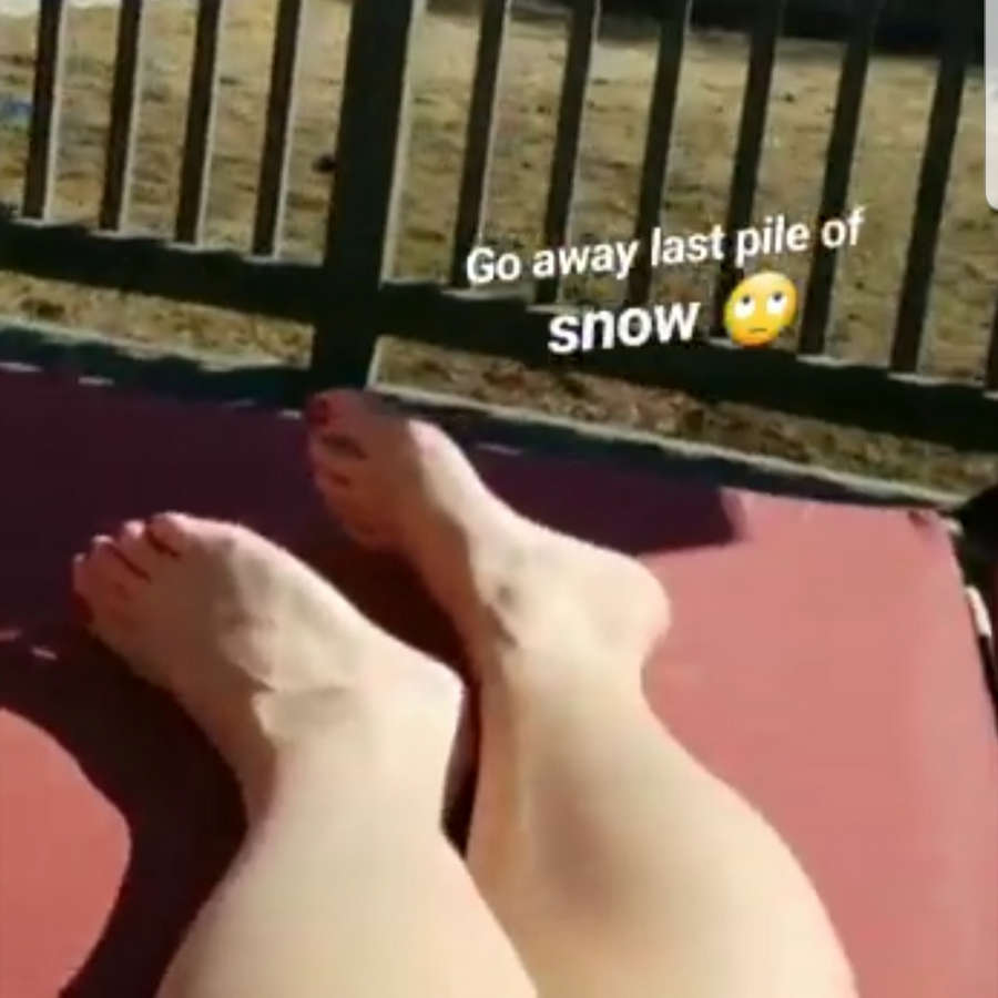 Rena Jae Feet