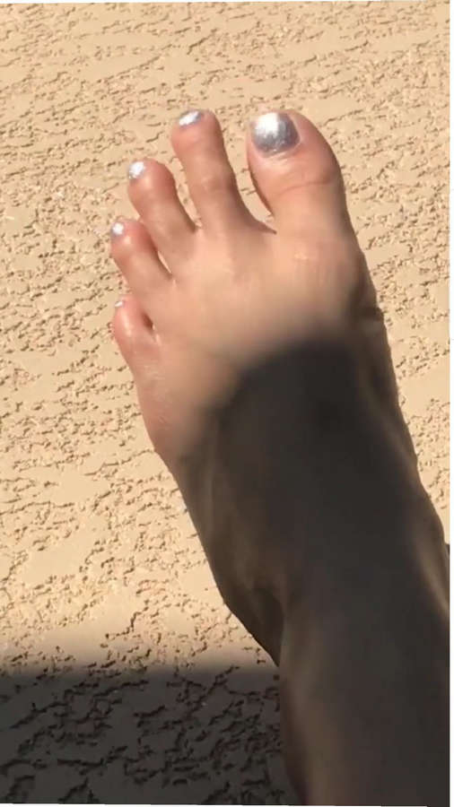Alia Shelesh Feet