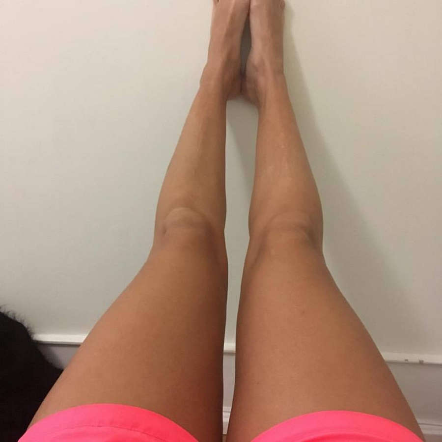 Joana Alvarenga Feet