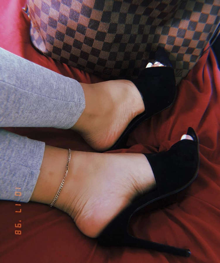 Denise Rodriguez Feet