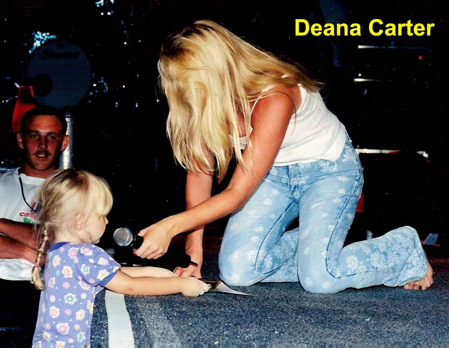 Deana Carter Feet