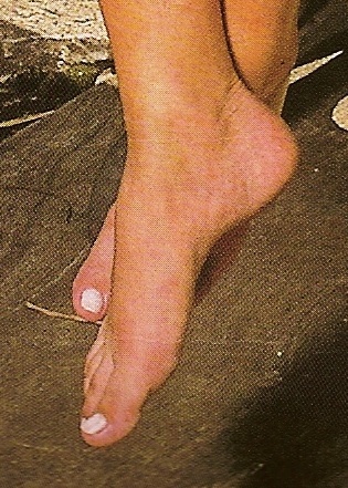 Bianca Castanho Feet