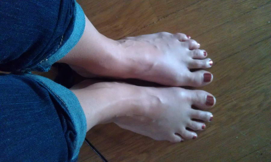 Barbara Tutolo Feet