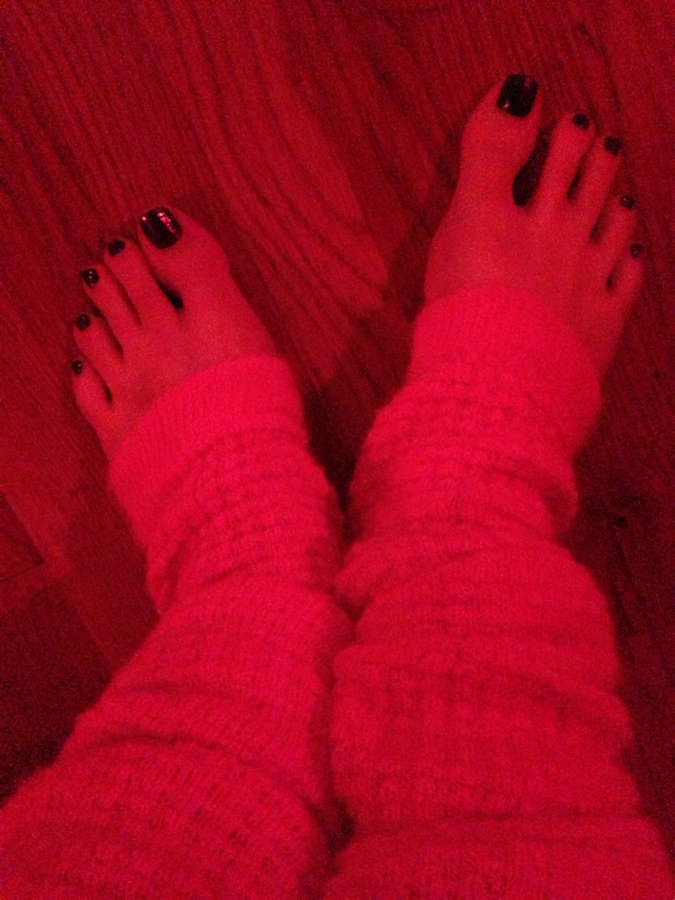 Bonnie Gillespie Feet
