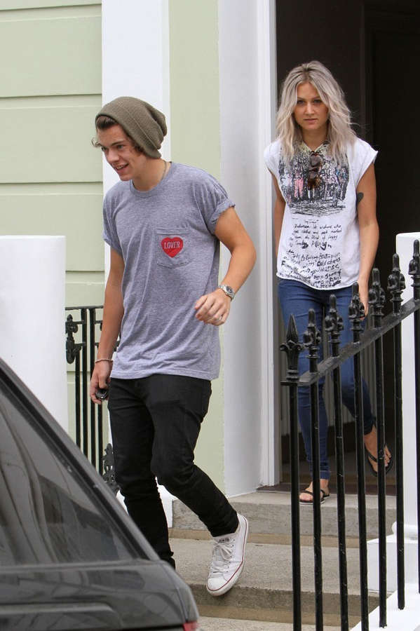 Lou Teasdale Feet