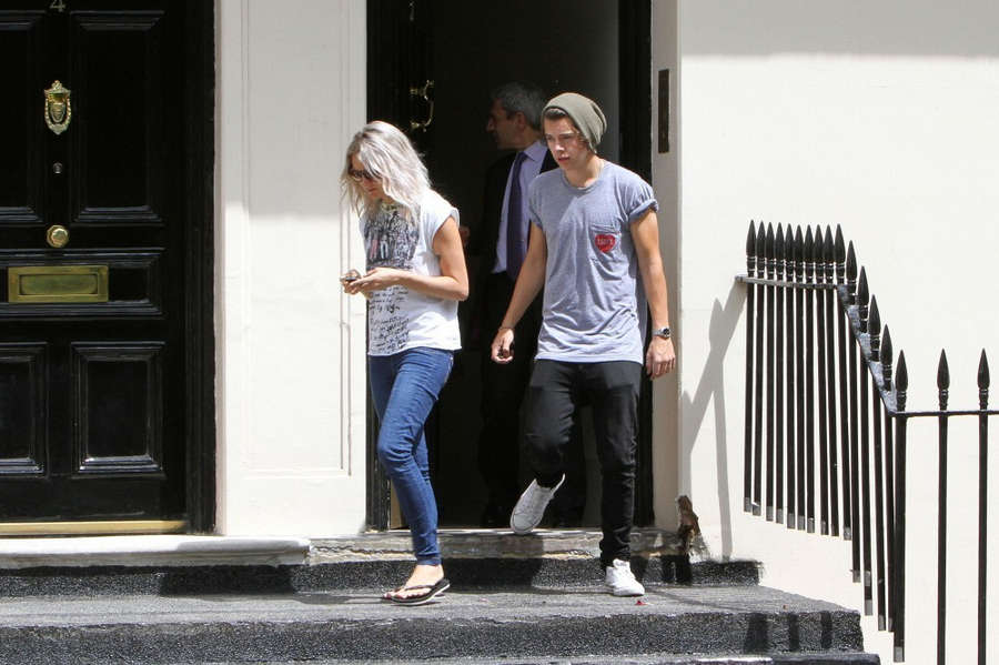 Lou Teasdale Feet