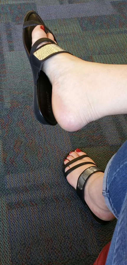Amazon Amanda Feet