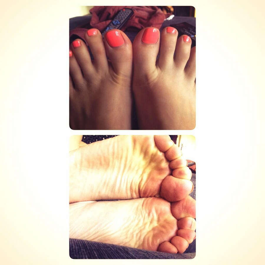 Tiffany Naylor Feet