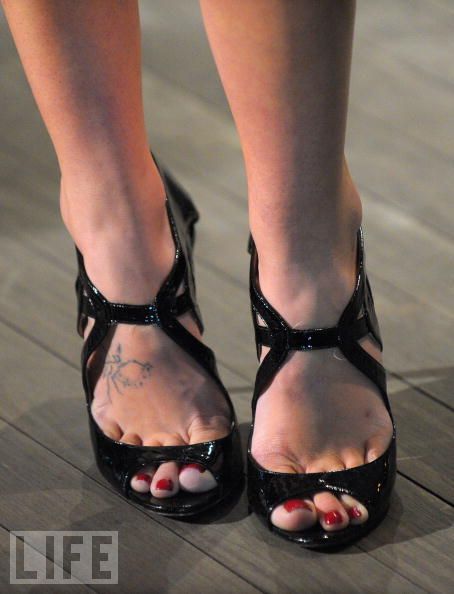 Caroline DAmore Feet