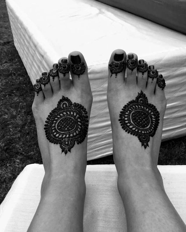 Juanita Arias Feet