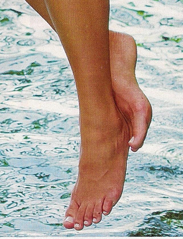 Perola Faria Feet