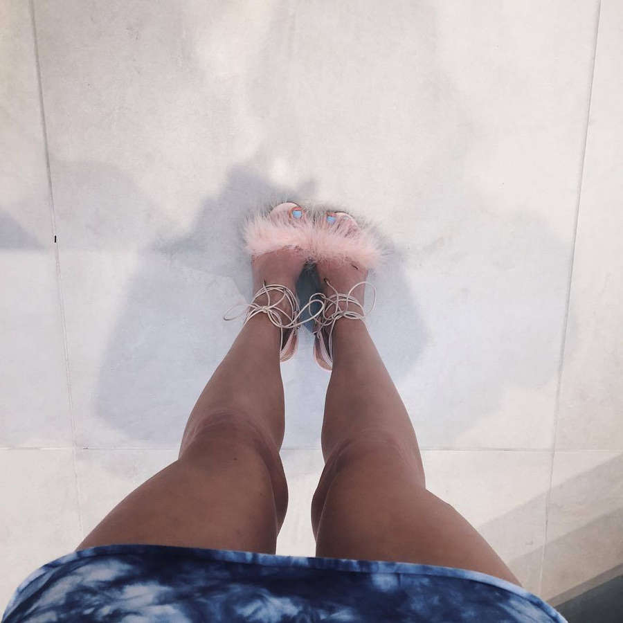 Emily Mest Feet