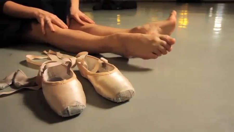 Nicole Caron Feet