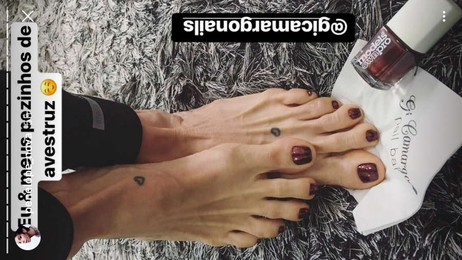Penelope Nova Feet