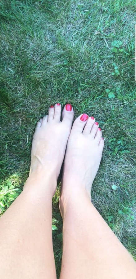Bianca Schwarzjirg Feet