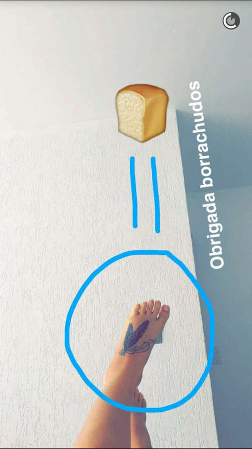 Camila Senna Feet
