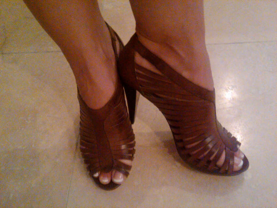 Shana Dahan Feet