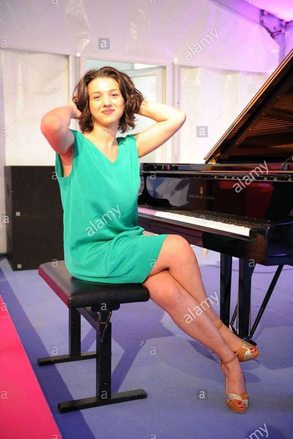 Khatia Buniatishvili Feet