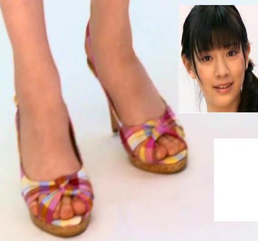 Azusa Okamoto Feet