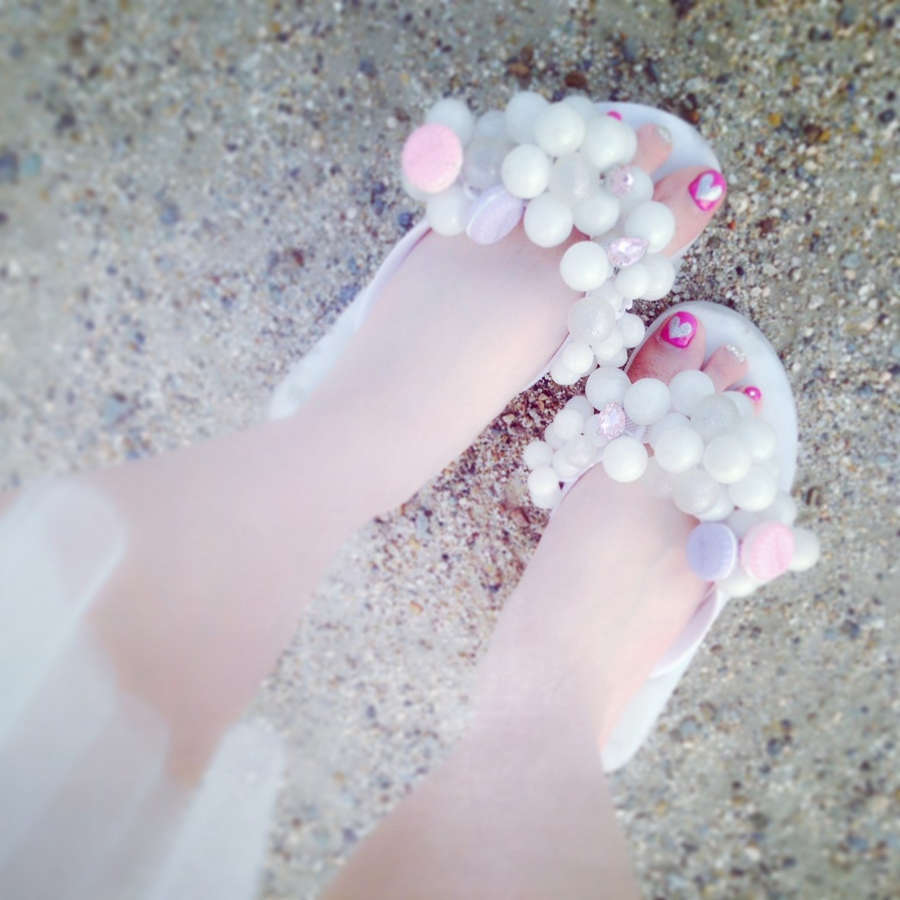Akari Yoshida Feet