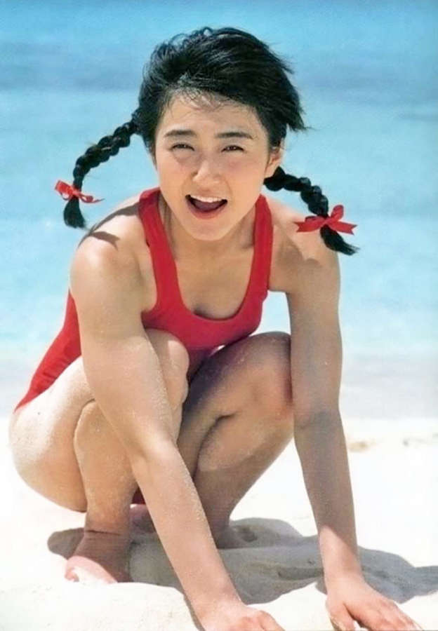 Akiko Ikuina Feet