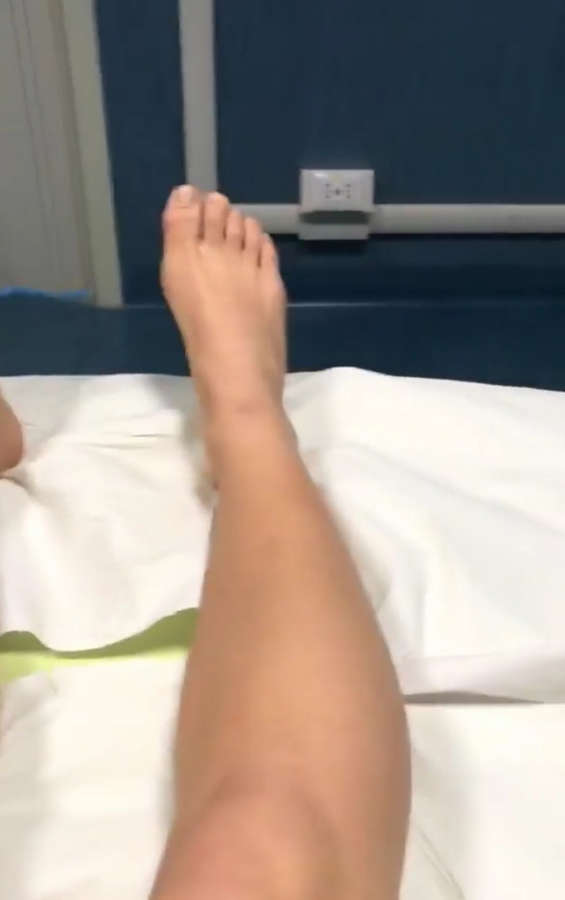 Sara Cardin Feet