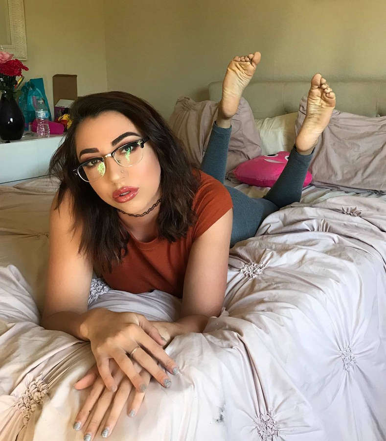 Jessica Jones Feet